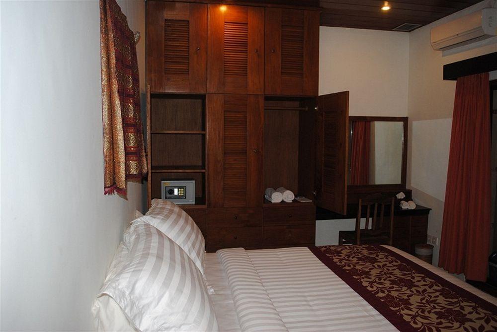 Suarti Resort, Villas & Gallery Ketewel Extérieur photo