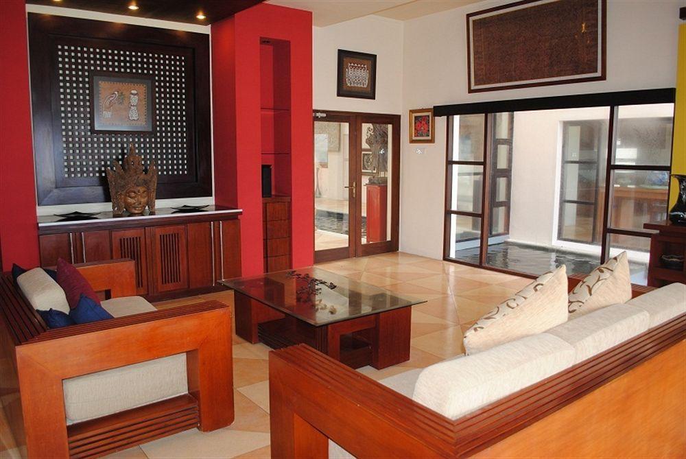 Suarti Resort, Villas & Gallery Ketewel Extérieur photo