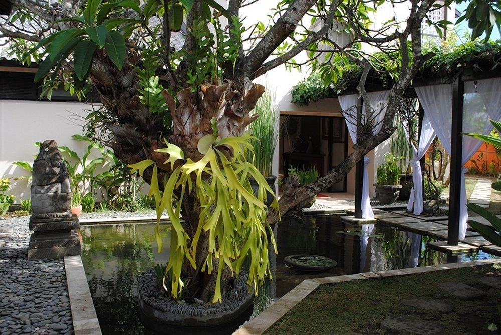 Suarti Resort, Villas & Gallery Ketewel Extérieur photo