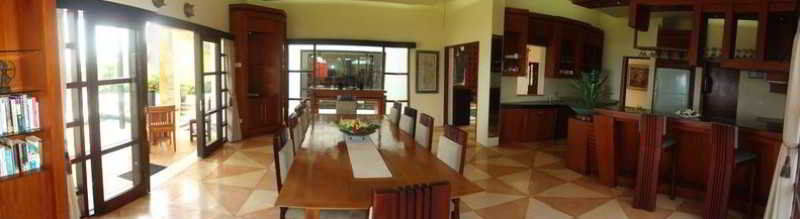 Suarti Resort, Villas & Gallery Ketewel Extérieur photo
