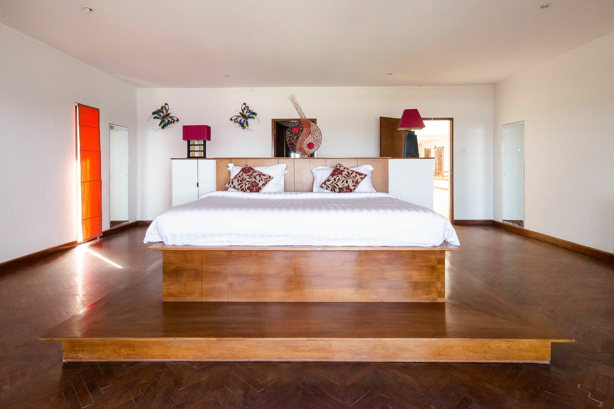 Suarti Resort, Villas & Gallery Ketewel Extérieur photo